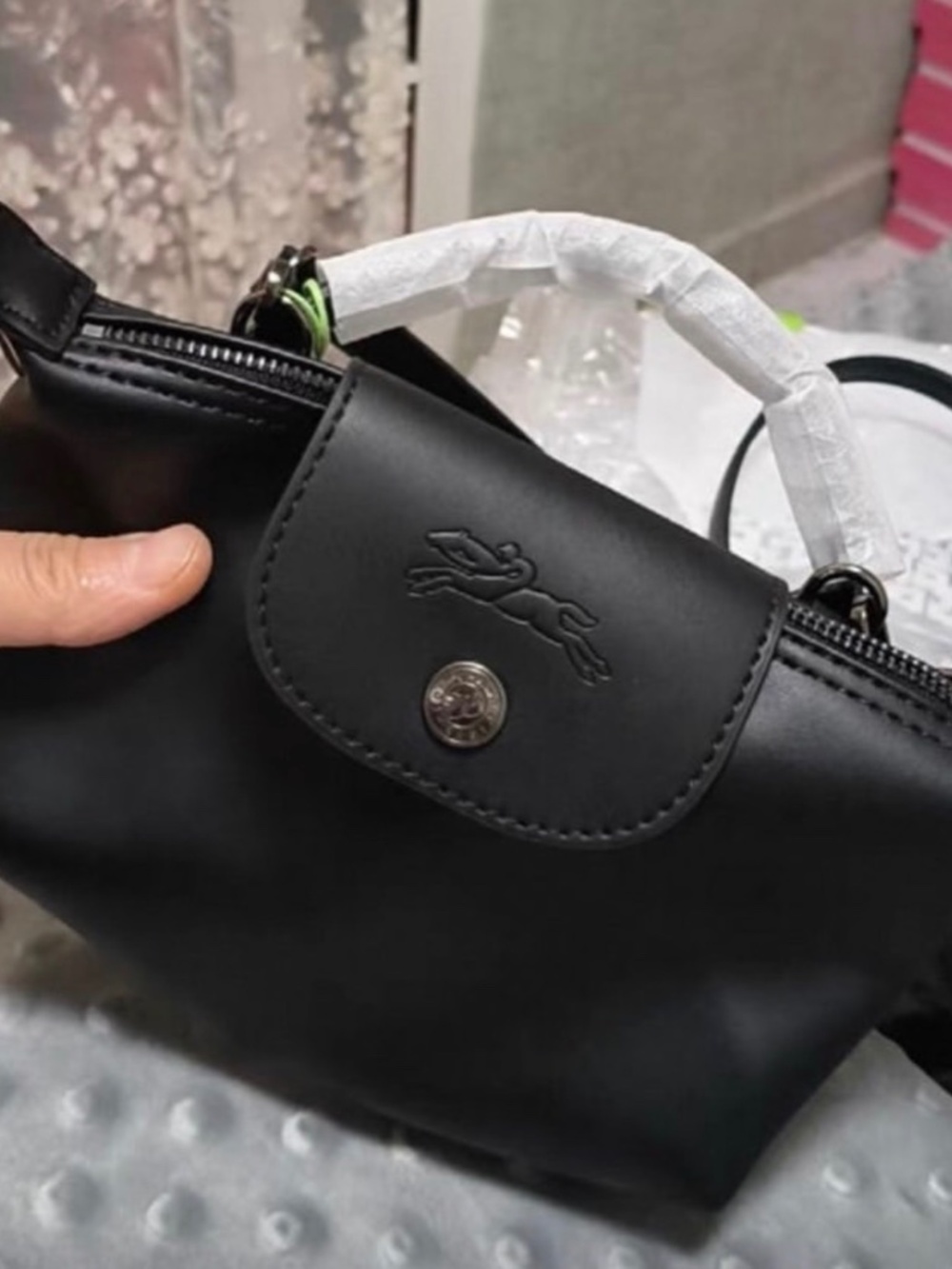 Longchamp black mini Le Pliage - Picture 2 of 5